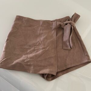 NWOT LIGHT BROWN SUEDE TIE SKORT